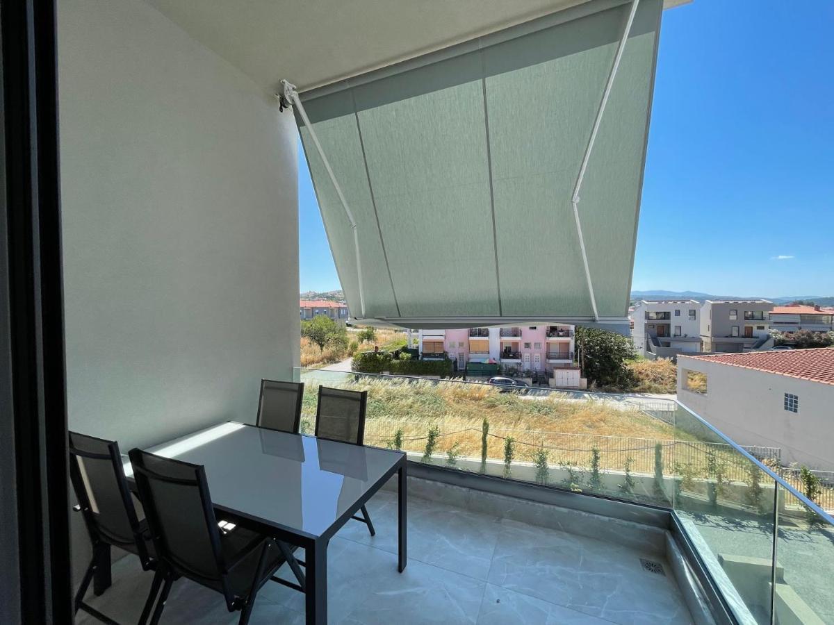 Callisto Luxury Suite Νικήτη Εξωτερικό φωτογραφία