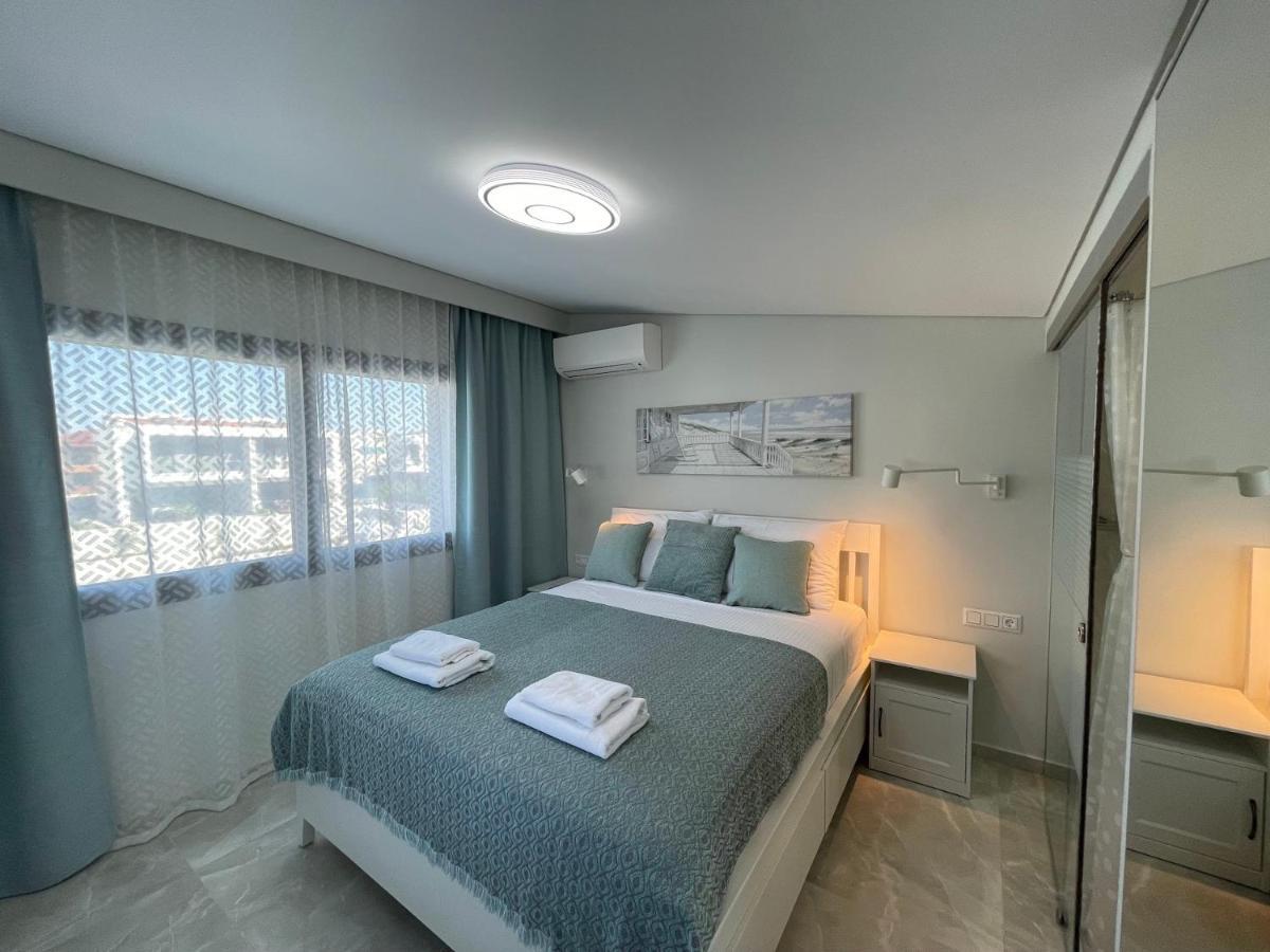 Callisto Luxury Suite Νικήτη Εξωτερικό φωτογραφία
