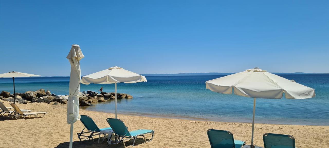 Callisto Luxury Suite Νικήτη Εξωτερικό φωτογραφία